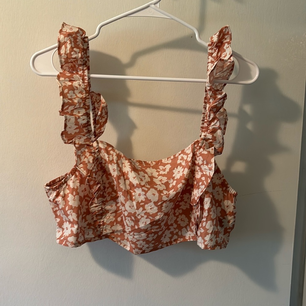 Cropped floral tank top